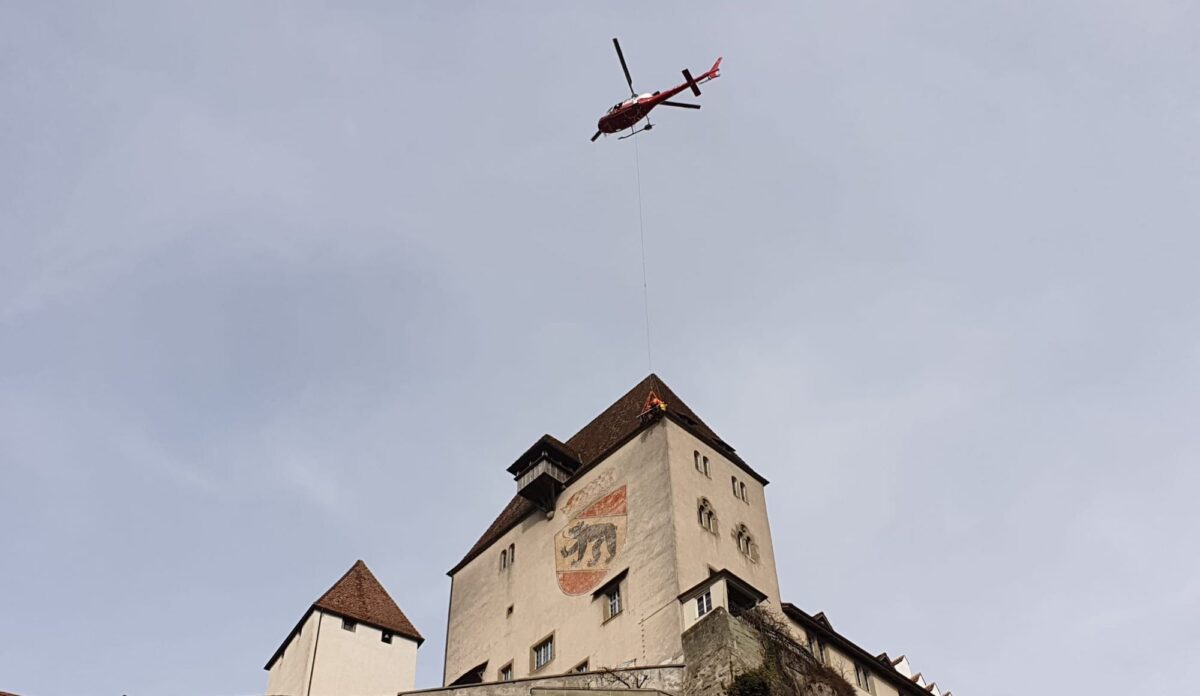 Helikopterflug über Schloss Burgdorf