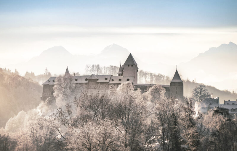 Jugendherberge-Burgdorf-Winter-Aussenansicht-Schweizer_Jugendherbergen